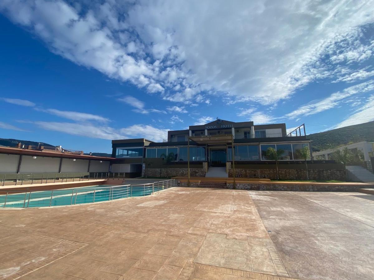 Sozos Inn Hotel วอนิตซา ภายนอก รูปภาพ