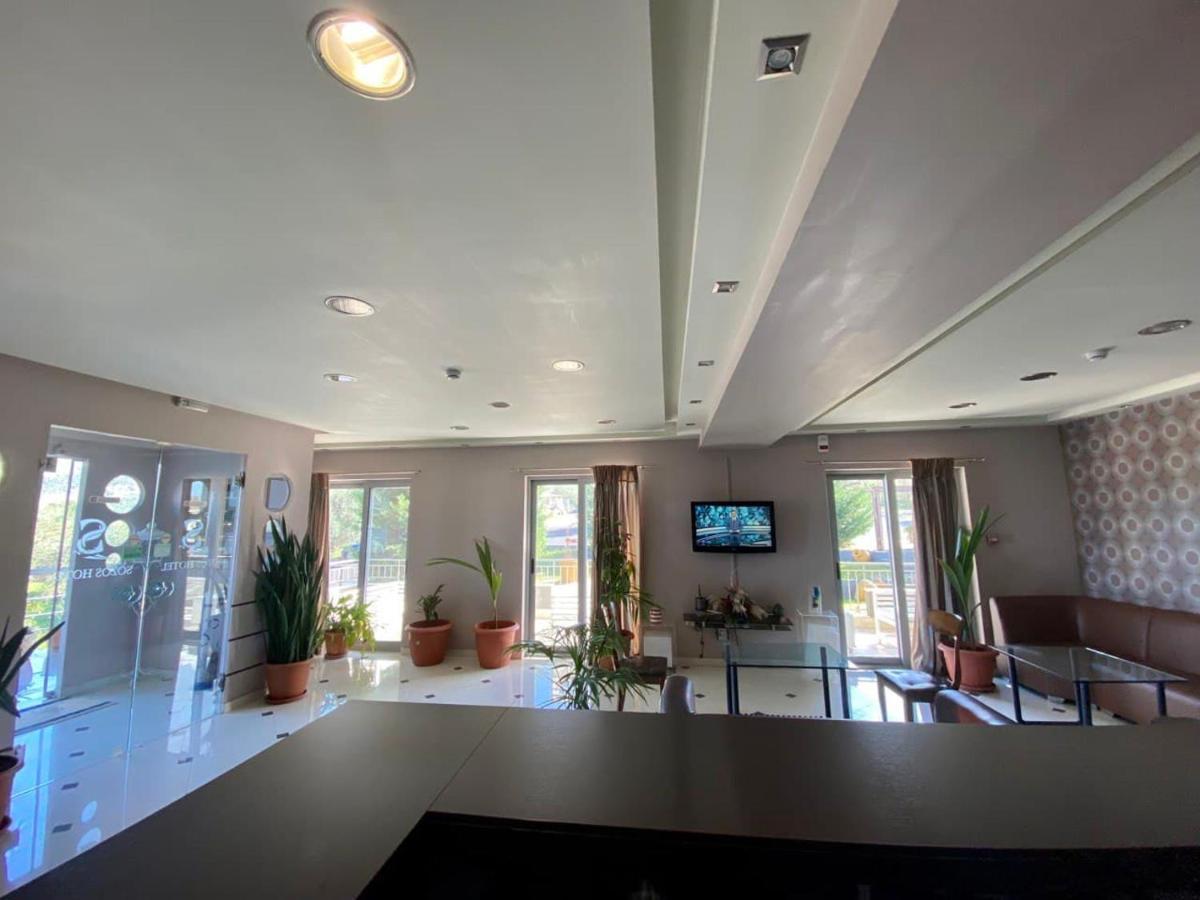 Sozos Inn Hotel วอนิตซา ภายนอก รูปภาพ