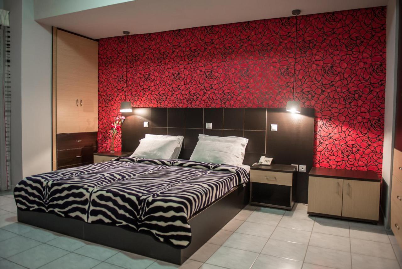 Sozos Inn Hotel วอนิตซา ภายนอก รูปภาพ