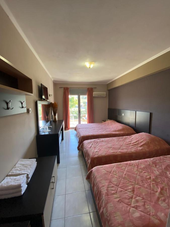 Sozos Inn Hotel วอนิตซา ภายนอก รูปภาพ