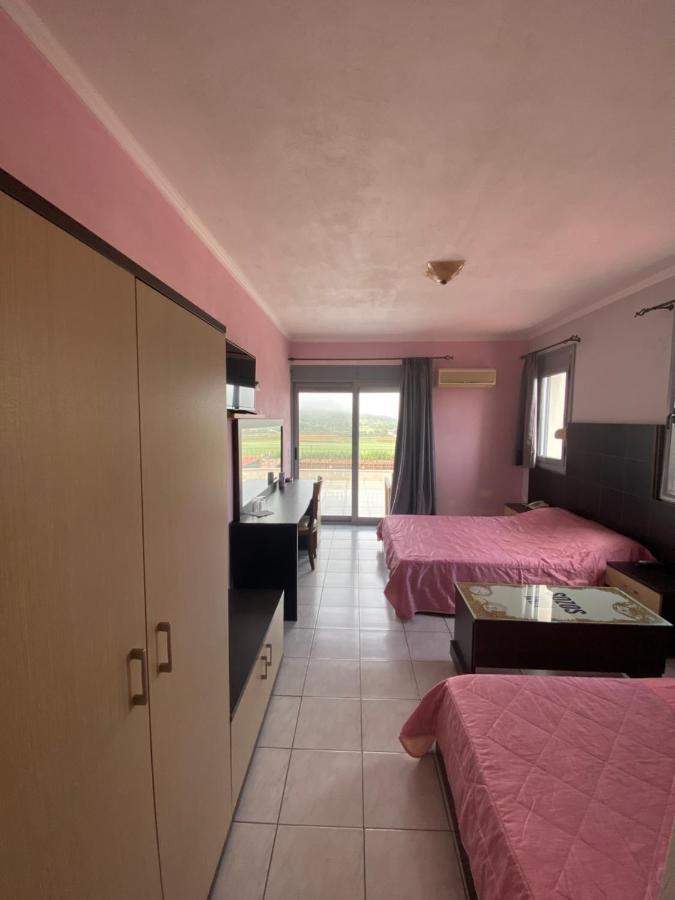 Sozos Inn Hotel วอนิตซา ภายนอก รูปภาพ